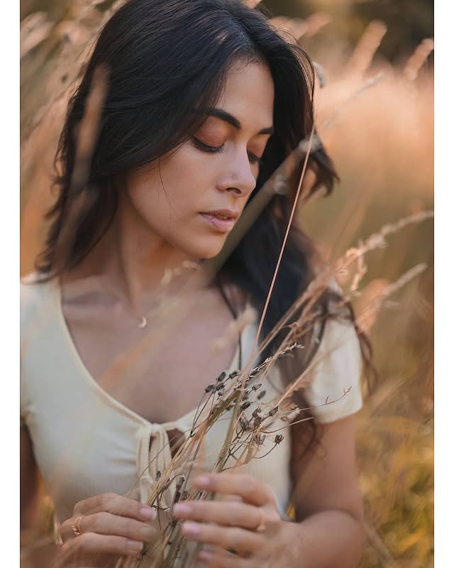 NewPhotostoTest @ninanapoletanosigmaonelensportraitphotographycanonrf50mmf12ukportraits